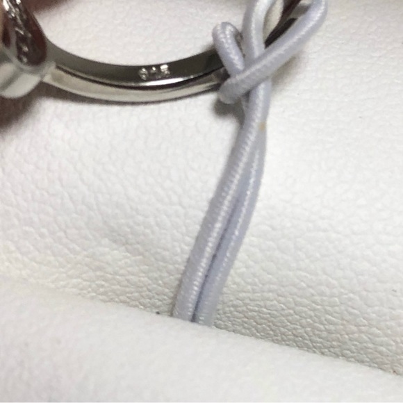 Silver Cubic Zirconia Infinity Ring Women’s ring Size 8 New NIB - Picture 5 of 7